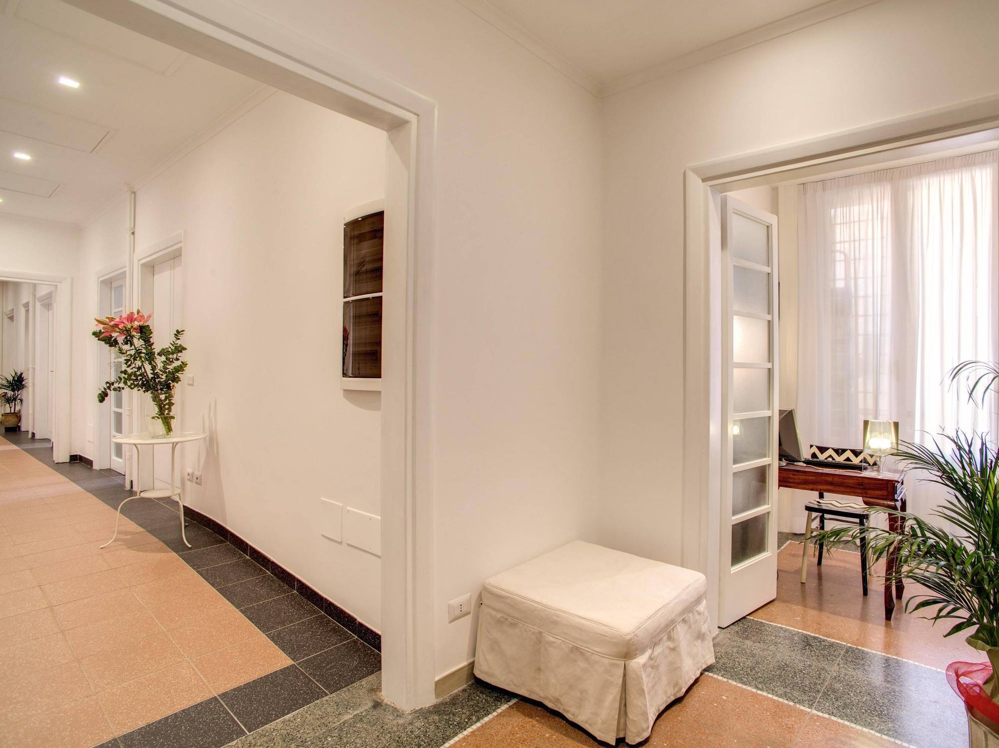 Roma In Una Stanza Guesthouse Ngoại thất bức ảnh