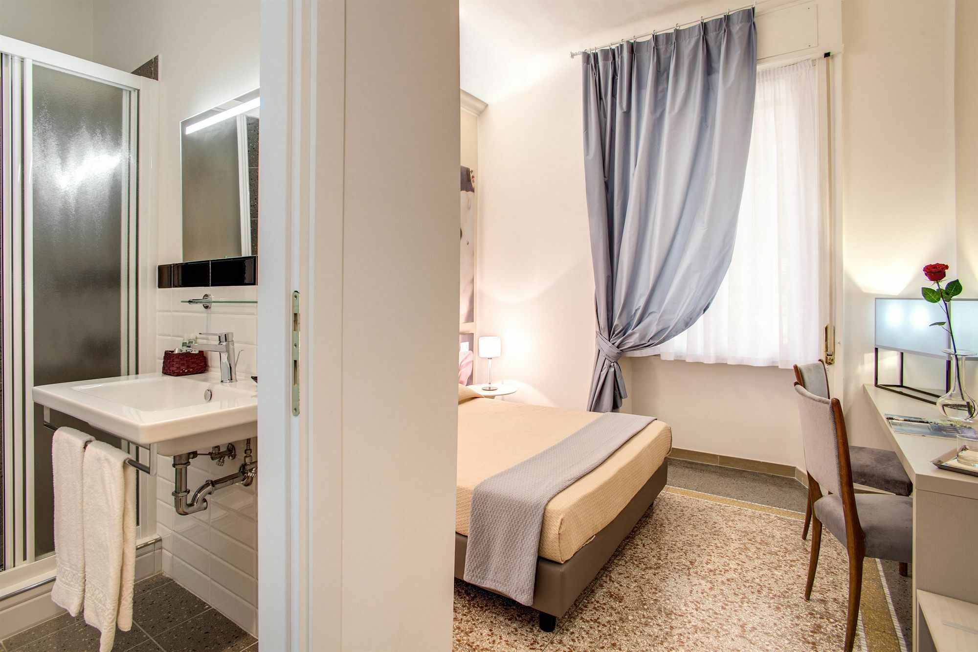Roma In Una Stanza Guesthouse Ngoại thất bức ảnh
